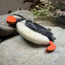 Load image into Gallery viewer, Scottish Puffin Scatter Pin