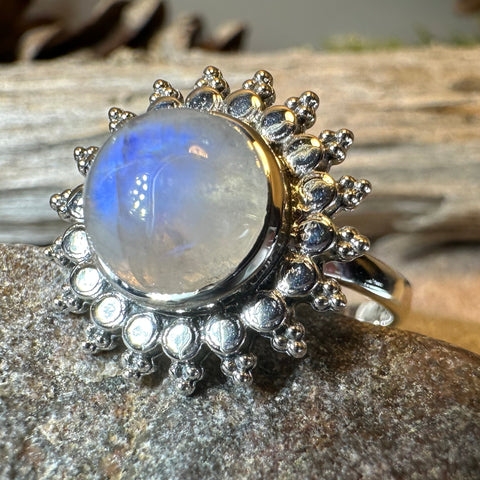 Load image into Gallery viewer, Sunyana Moonstone Sun Ring