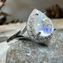 Load image into Gallery viewer, Lorelie Moonstone Ring