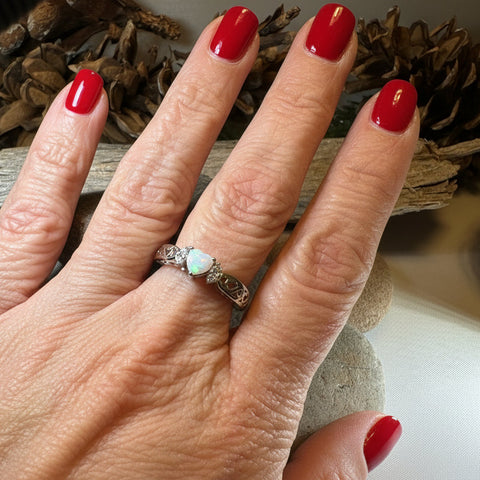 Load image into Gallery viewer, Sweetheart Opal Ring in Sterling Silver