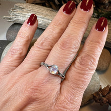 Load image into Gallery viewer, Fira Moonstone Ring