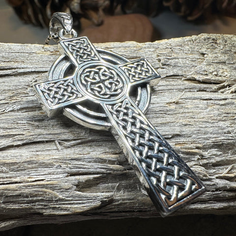 Load image into Gallery viewer, Macaille Celtic Cross Necklace