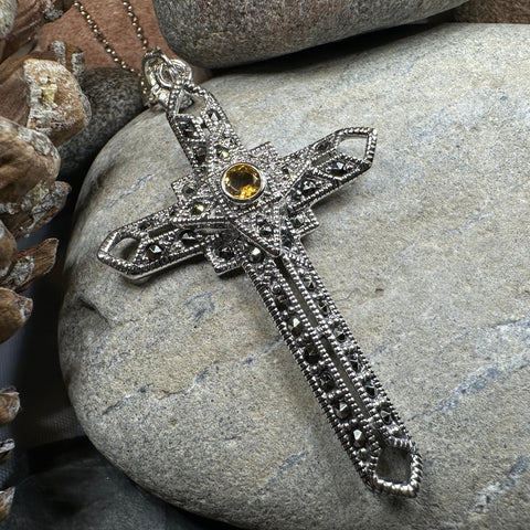 Load image into Gallery viewer, Wyn Celtic Cross Necklace