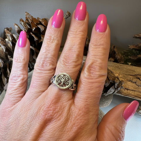 Load image into Gallery viewer, Signet Tree of Life Ring