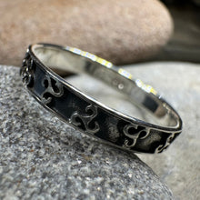 Load image into Gallery viewer, Minimalist Triple Spiral Ring