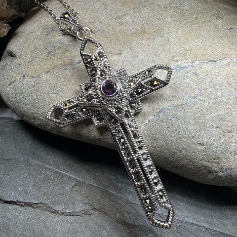 Load image into Gallery viewer, Wyn Celtic Cross Necklace