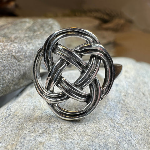 Load image into Gallery viewer, Ailre Celtic Knot Ring in Sterling Silver