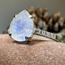 Load image into Gallery viewer, Kerrilyn Moonstone Ring