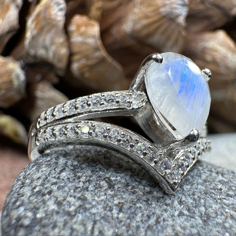 Load image into Gallery viewer, Chevron Moonstone Ring in Sterling Silver
