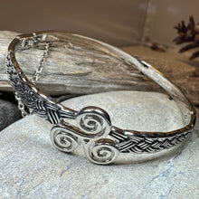 Load image into Gallery viewer, Celtic Spiral Bracelet