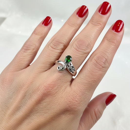 Emerald Dream Trinity Knot Ring in Sterling Silver