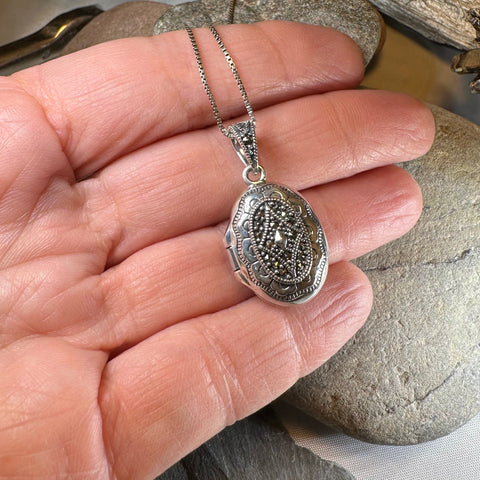 Load image into Gallery viewer, Florent Classic Oval Marcasite Locket Necklace