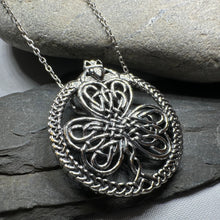 Load image into Gallery viewer, Sylvania Shamrock Necklace