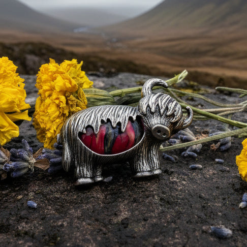 Heathergems Highland Cow Brooch - Handmade in Scotland