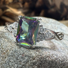 Load image into Gallery viewer, Scottish Elegance Celtic Ring