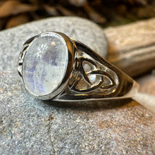 Load image into Gallery viewer, Daviana Moonstone Signet Ring