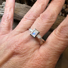 Load image into Gallery viewer, Anja Moonstone Ring