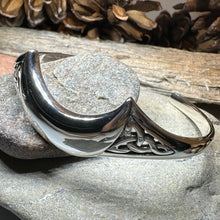 Load image into Gallery viewer, Lucina Moon Bracelet