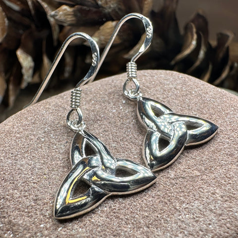 Load image into Gallery viewer, Dainty Trinity Knot Earrings
