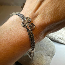 Load image into Gallery viewer, Celtic Spiral Bracelet
