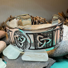 Load image into Gallery viewer, Trinity Knot Cuff Bracelet