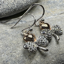 Load image into Gallery viewer, Elegant Shamrock Earrings
