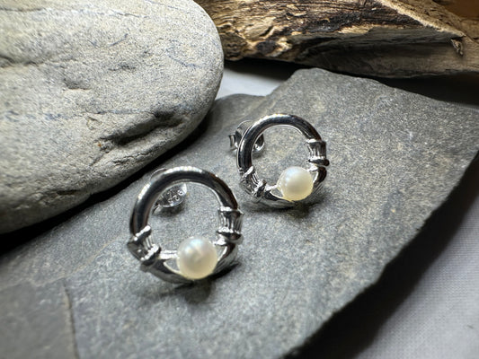 Straffan Claddagh Pearl Stud Earrings