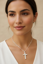 Load image into Gallery viewer, Elegance Cross Necklace