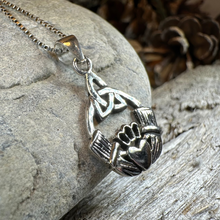 Load image into Gallery viewer, Ireland Claddagh Necklace
