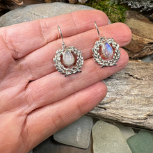 Load image into Gallery viewer, Celtic Victory Wreath Earrings