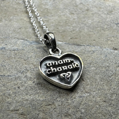 Load image into Gallery viewer, Petite Scottish Anam Charaid Necklace