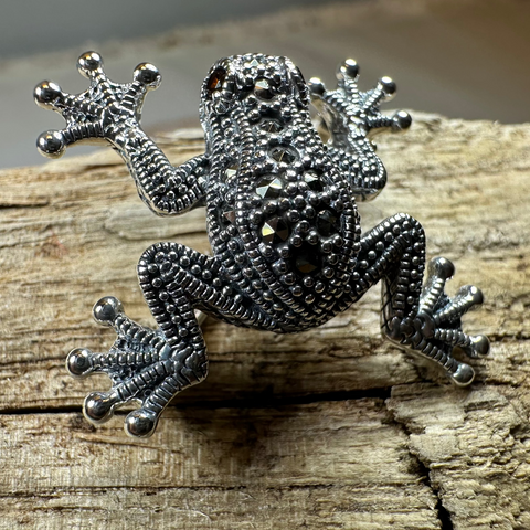 Load image into Gallery viewer, Petite Marcasite Frog Brooch