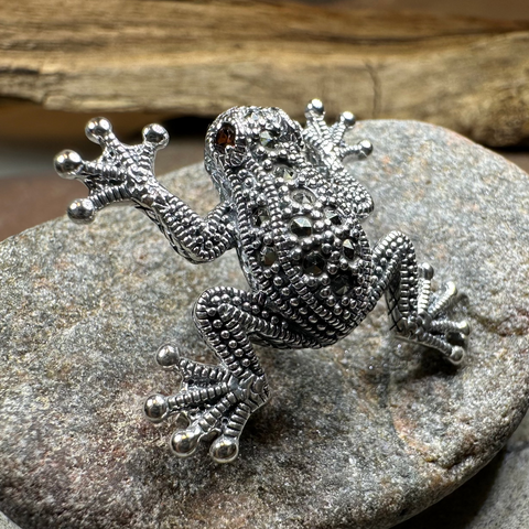 Load image into Gallery viewer, Petite Marcasite Frog Brooch