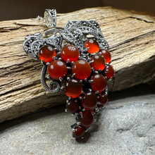 Load image into Gallery viewer, Wine Lovers Vineyard Necklace