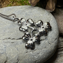 Load image into Gallery viewer, Triple Shamrock Necklace