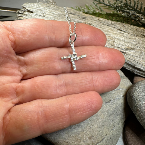 Load image into Gallery viewer, Petite Saint Brigid's Cross