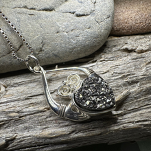 Load image into Gallery viewer, Juliet Claddagh Necklace