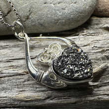 Load image into Gallery viewer, Juliet Claddagh Necklace