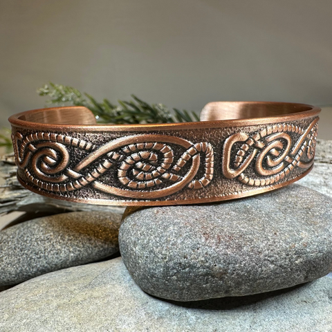 Load image into Gallery viewer, Talorc Celtic Copper Cuff Bracelet