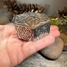 Load image into Gallery viewer, Trinity Knot Celtic Trinket Box
