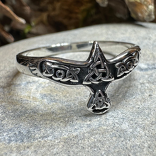 Load image into Gallery viewer, Soar Celtic Raven Ring