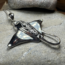 Load image into Gallery viewer, Manta Ray Necklace