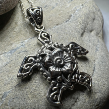 Load image into Gallery viewer, Bohemian Sea Turtle Necklace