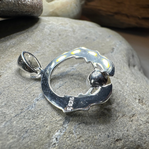Load image into Gallery viewer, Pearl Claddagh Necklace