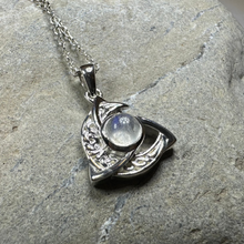 Load image into Gallery viewer, Evie Crescent Moon Necklace