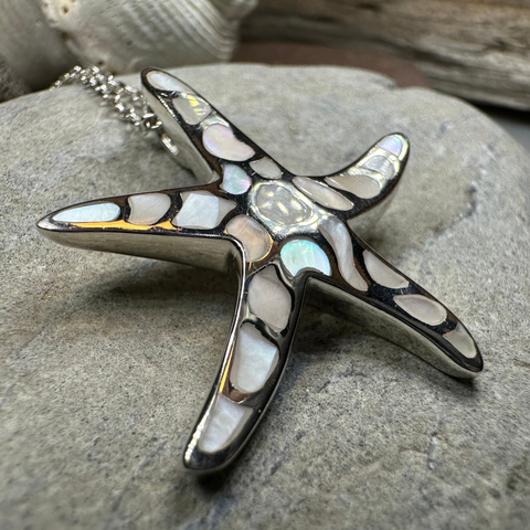 Load image into Gallery viewer, Seastar Starfish Necklace
