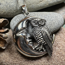 Load image into Gallery viewer, Oidhche Mhath Owl Necklace