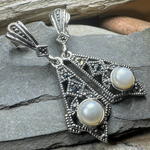 Load image into Gallery viewer, Elora Celtic Knot Pearl Earrings