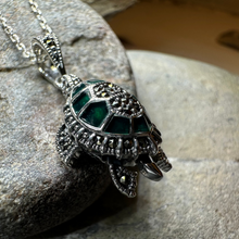 Load image into Gallery viewer, Aurora Turtle Necklace