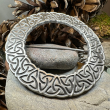 Load image into Gallery viewer, Cahir Celtic Trinity Knot Tartan Pin